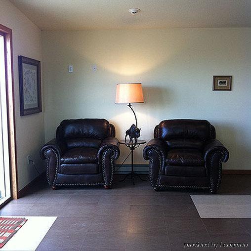 Econo Lodge Jamestown Interior photo