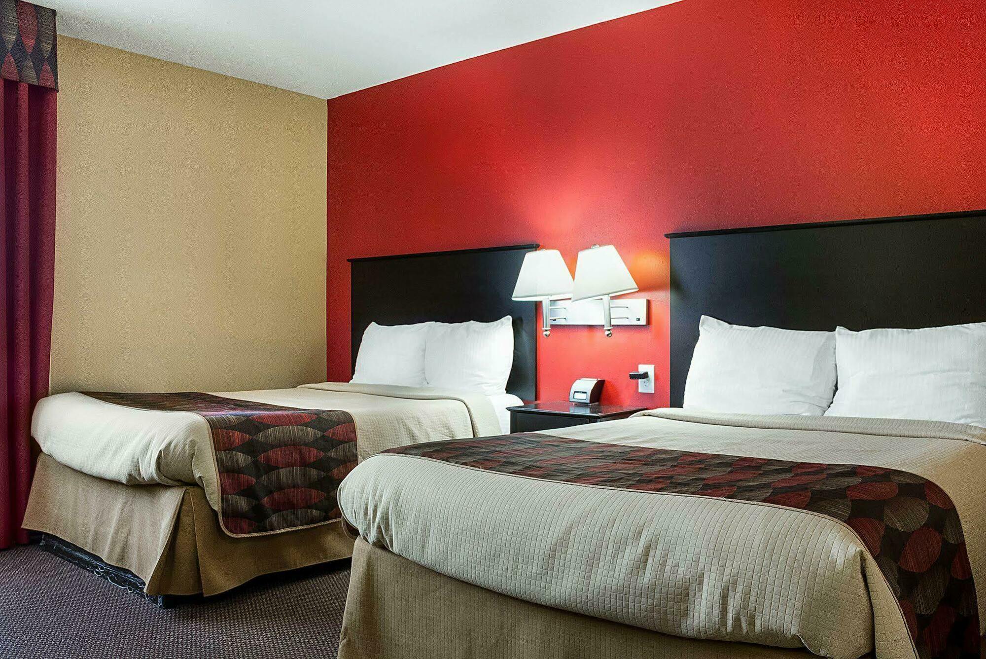 Econo Lodge Jamestown Exterior photo